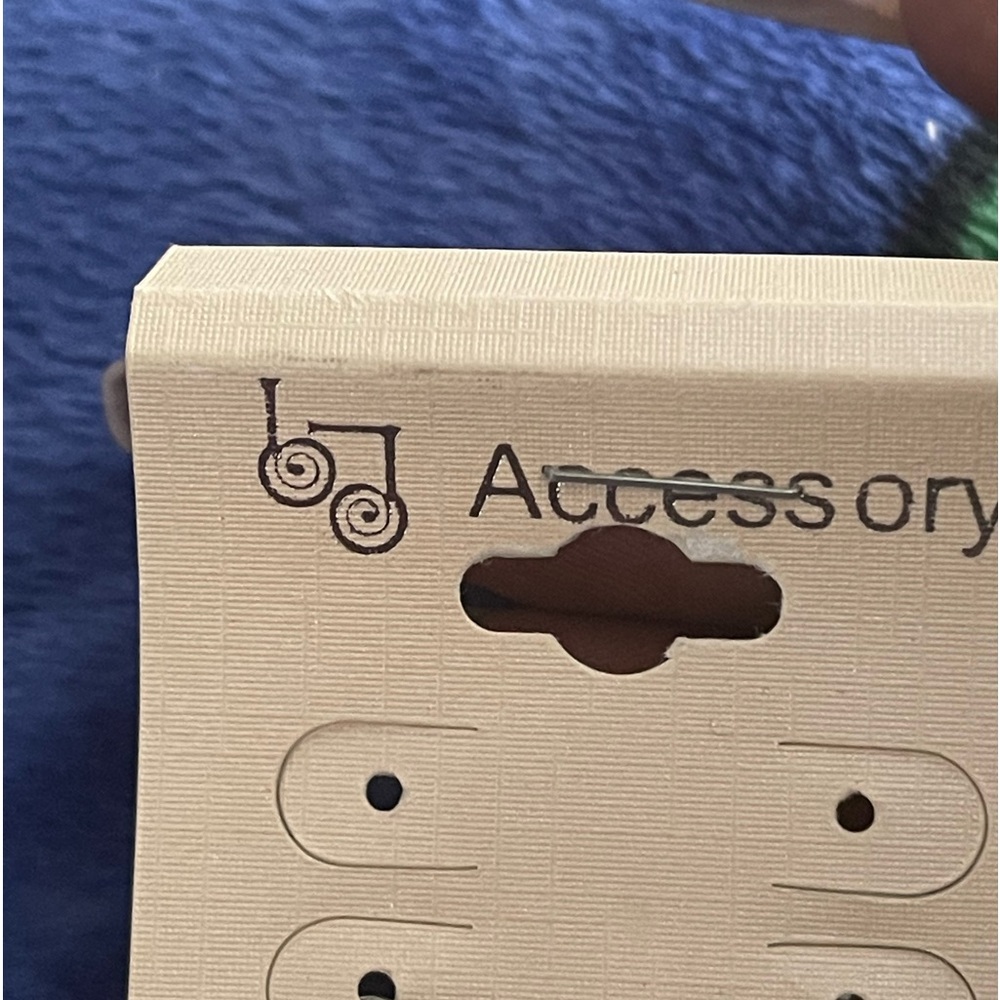 Accessory Jewelry - Picture 3 of 6